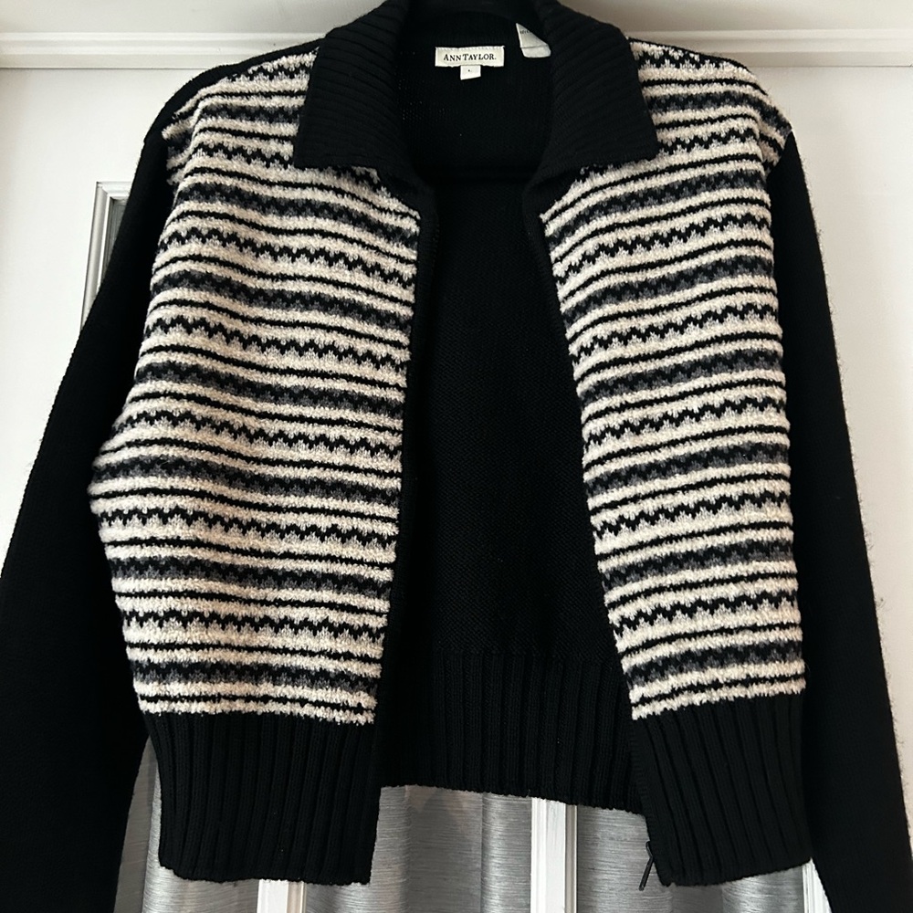 Vintage Ann Taylor zip up cardigan